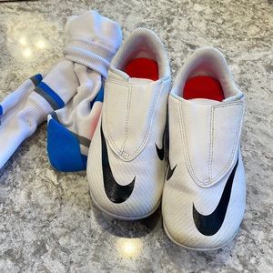 Kids Nike Soccer Cleats with Socks and Built in Shin Guards